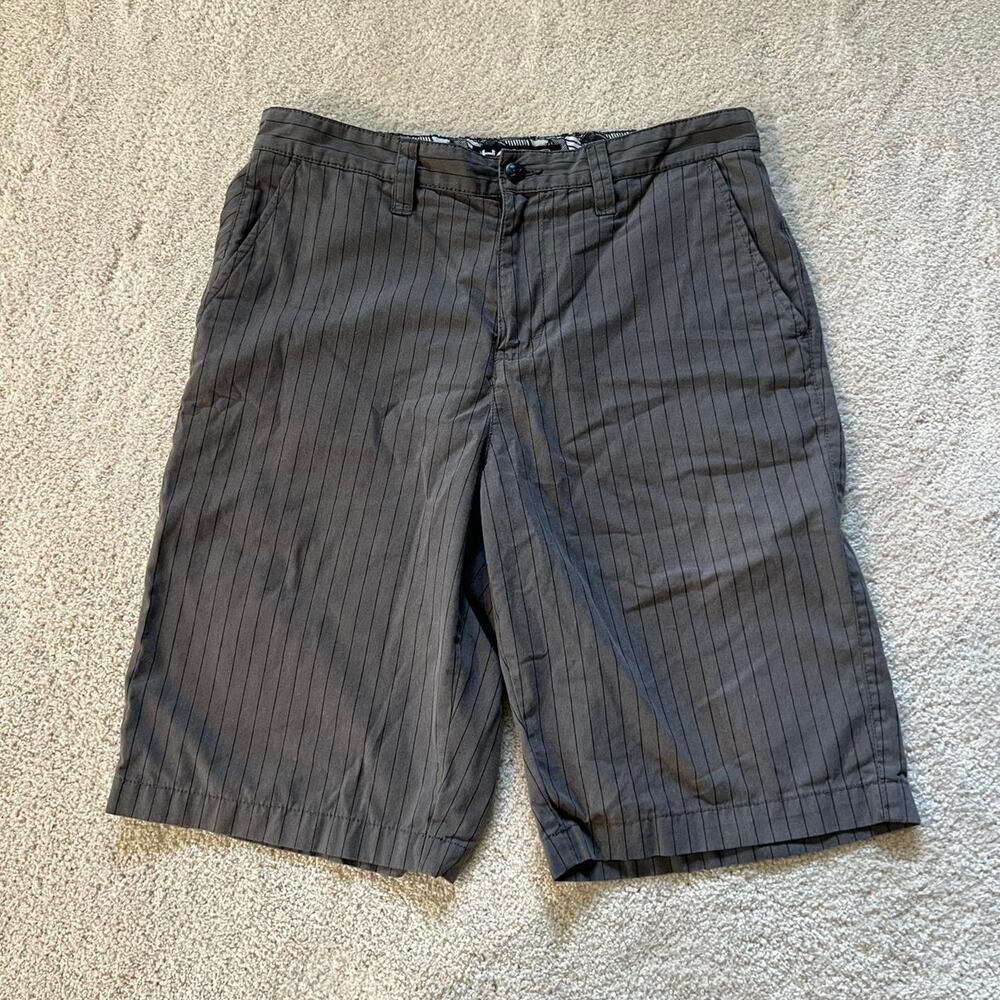 Y2k tony hawk gray and black pinstripe shorts!